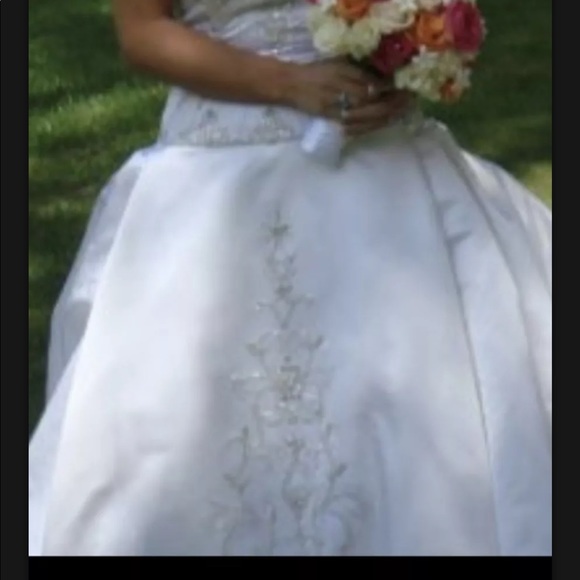 Eve of Milady wedding dress - Picture 3 of 6